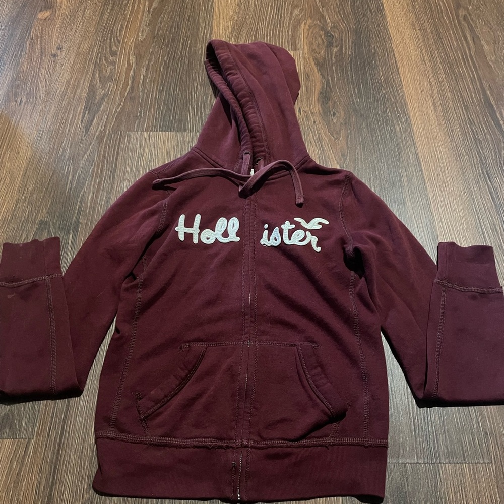 Hollister mini sweater